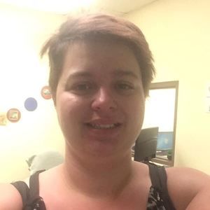 Meet your Posher, Josiane